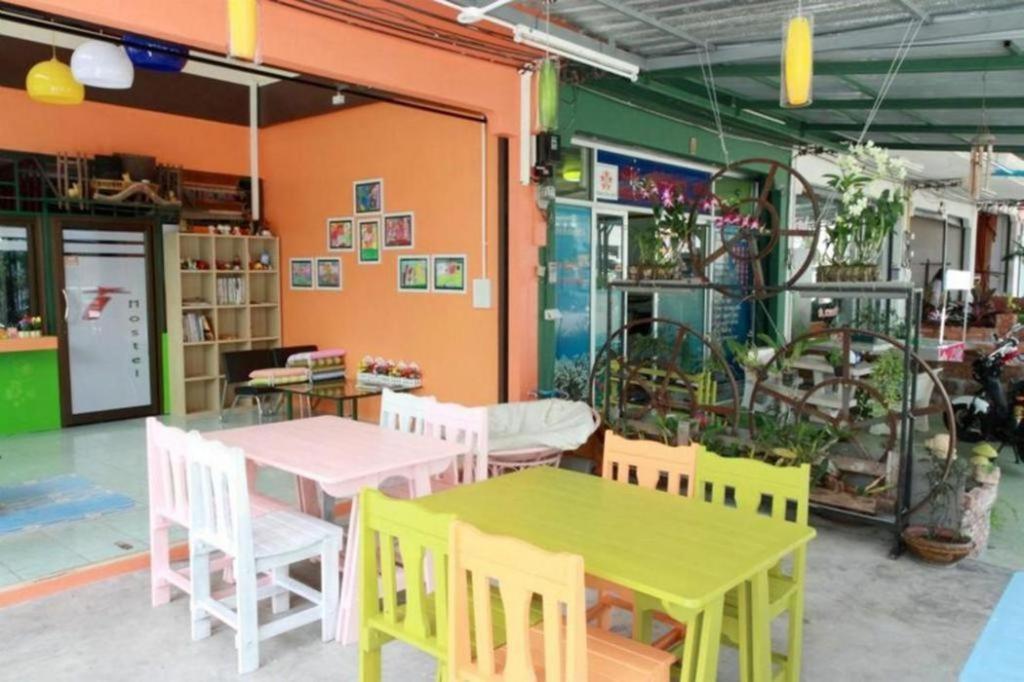Oyo 586 I Hostel Phuket Eksteriør billede