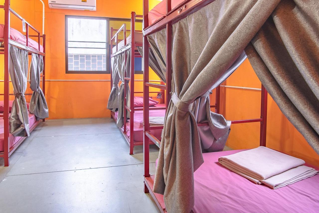 Oyo 586 I Hostel Phuket Eksteriør billede