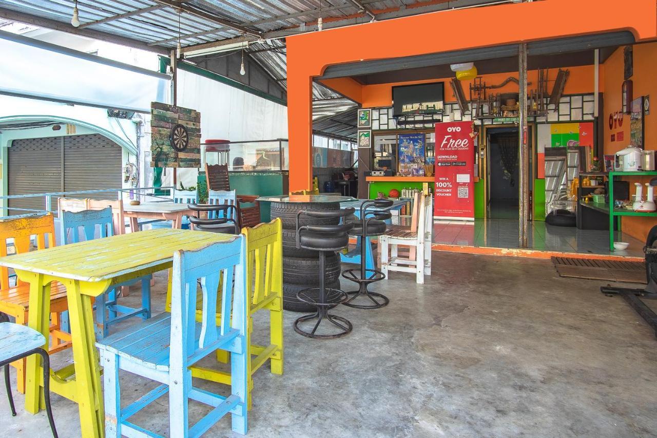Oyo 586 I Hostel Phuket Eksteriør billede
